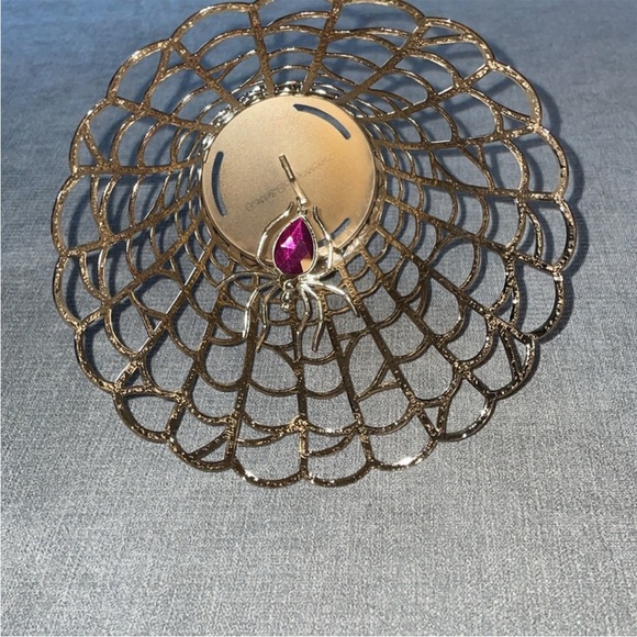 Bath & Body Works Spider Single Wick
Candle Holder Halloween - Picture 2 of 6